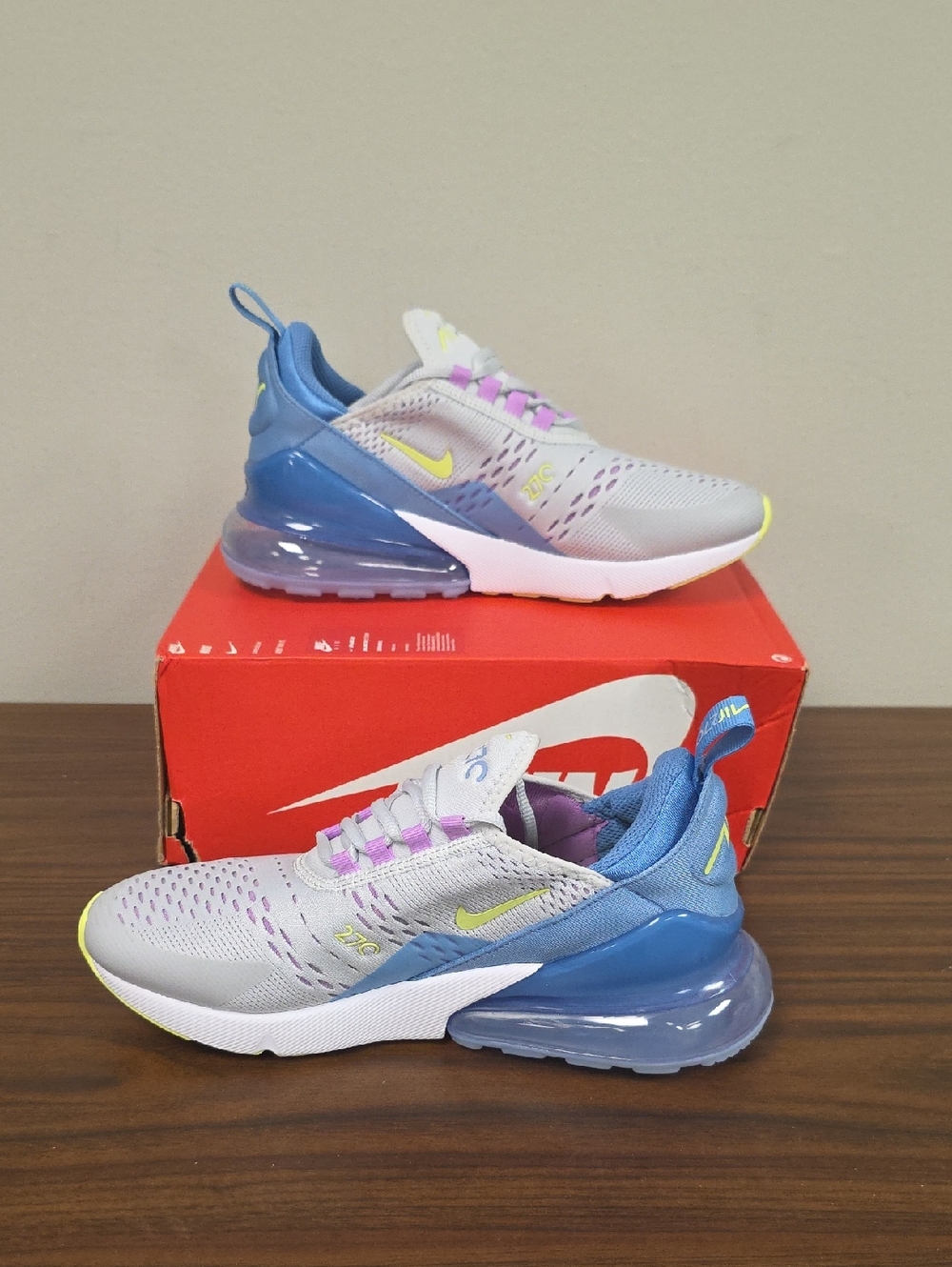 Nike Air Max 270 BG Pure Platinum/Lemon Twist Women's 8/ Youth 6.5 IB4401-043 - Picture 2 of 12